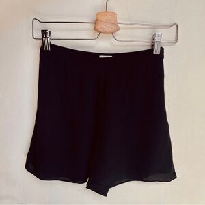 🖤 Wilfred Highwaist Lined Shorts